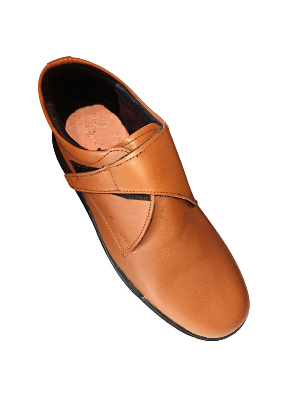 1201 PU Normal Width Gents Shoe